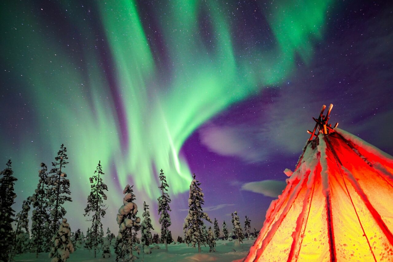 Northern Lights Photography Tour in Rovaniemi with Nordic Unique Travels